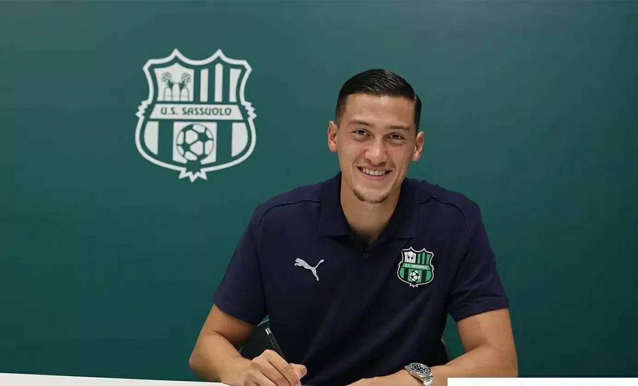 包含赛后马赛调整名单以备英超，止住颓势环节打磨，更衣室稳定，训练强度明显提升的词条