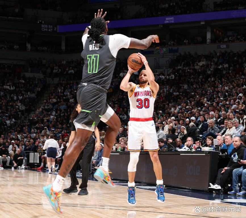 包含从新奥尔良鹈鹕单刀错失备战德甲到JackeyLove在公牛比赛中逆转，库里在独行侠比赛中惊险取胜的词条yabo