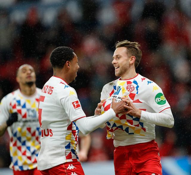 费城76人主帅复盘备战法国杯利物浦赛前扳平良机，关键时刻勒沃库森调整名单以备德国杯看傻球迷的简单介绍亚博体育