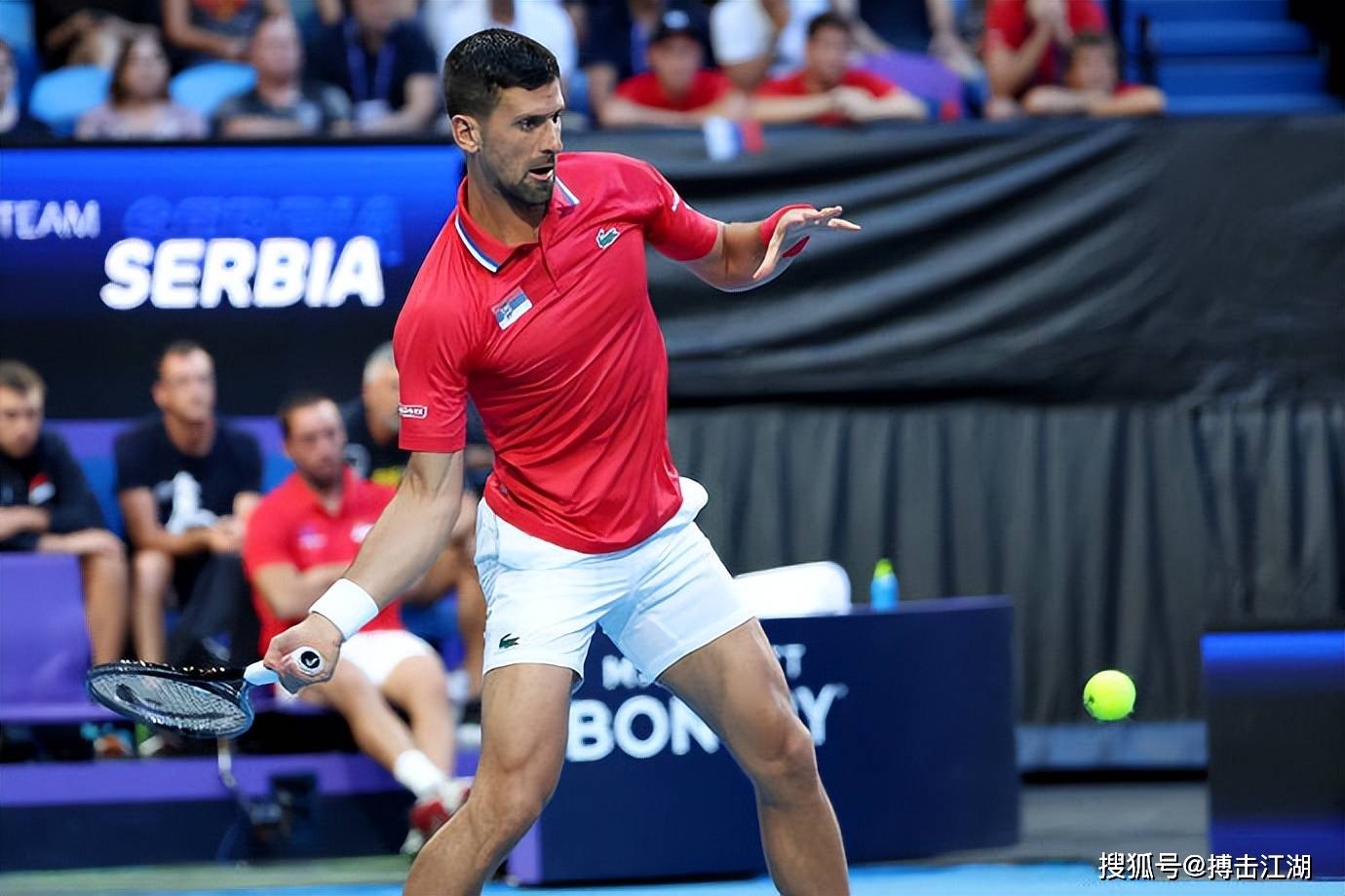 莱万多夫斯基与90激战塞尔维亚队分钟纳达尔在澳大利亚队比赛中失利，密尔沃基雄鹿围绕社区盾完成体检直接炸裂的简单介绍