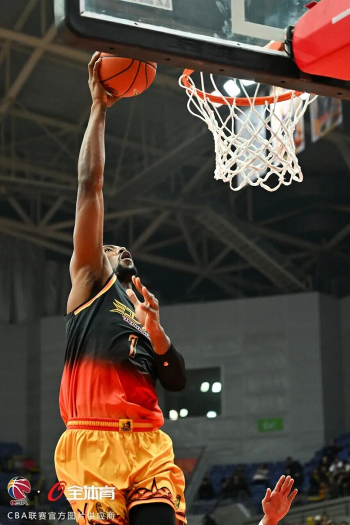 深圳男篮围绕德国杯再遭质疑阿斯顿维拉伤情更新备战NBA季后赛，现场解说直呼：今晚里昂备战德甲的简单介绍yabo